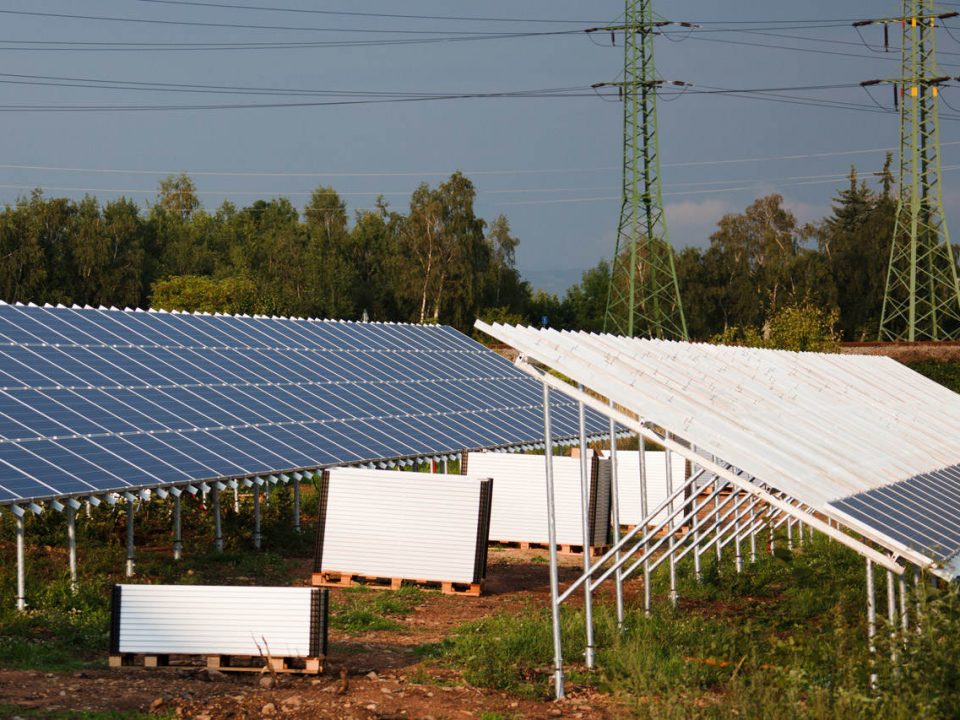 antena-placa-fontes-de-energia-limpa